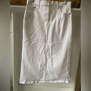 Bananna Republic White Pencil Skirt - Size 8